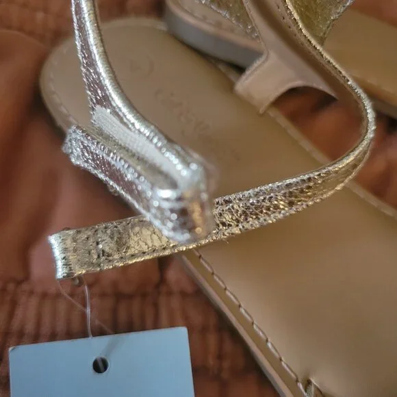 NWT Cat & Jack Sandals - Picture 2 of 4